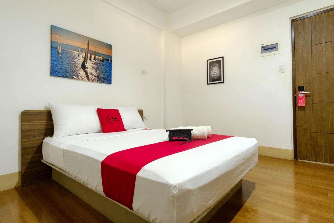 Hotel Reddoorz Near V Mapa Station Manila Exteriér fotografie