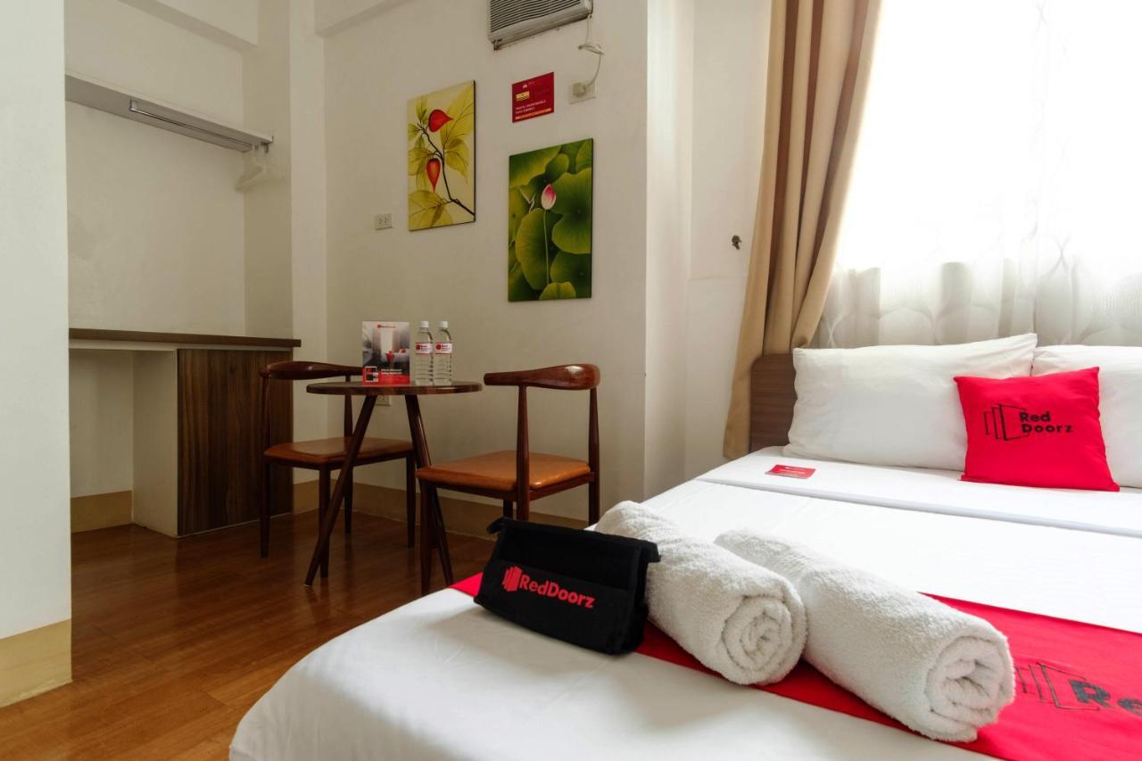 Hotel Reddoorz Near V Mapa Station Manila Exteriér fotografie